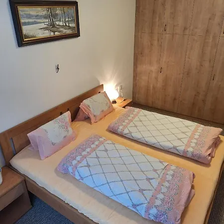 U Vrsitych 別荘 Lhenice